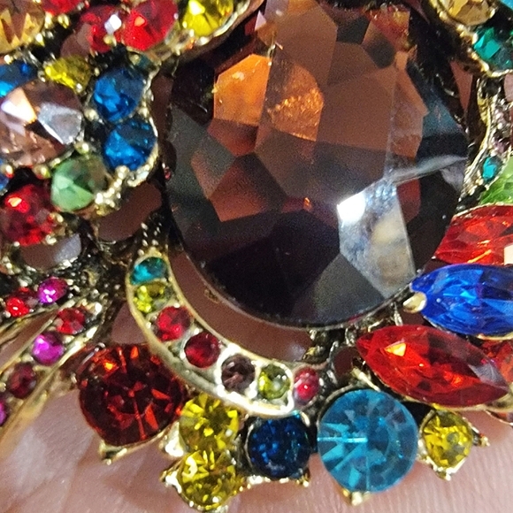 #Vintage Brilliant 2x2 Brooch Multicolor Rhinestones Gold Tone Open-Back - Picture 7 of 8